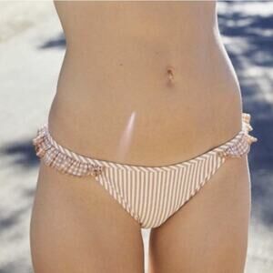 Aerie Seersucker Ruffle Bikini Bottom Swim Size Medium Tan White Stripes NWT